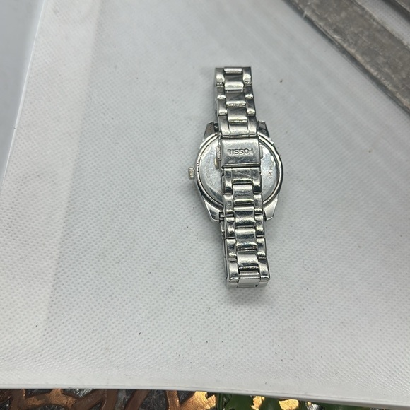 Fossil Women's Scarlette Stainless Steel Quartz Watch - Picture 2 of 3